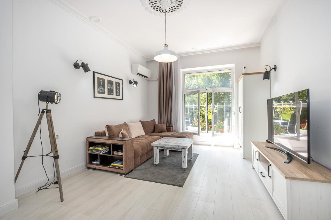 Jazz & Wine - Luxury Apartment By The Sea & Parking & Hbo & Netflix Βάρνα Εξωτερικό φωτογραφία